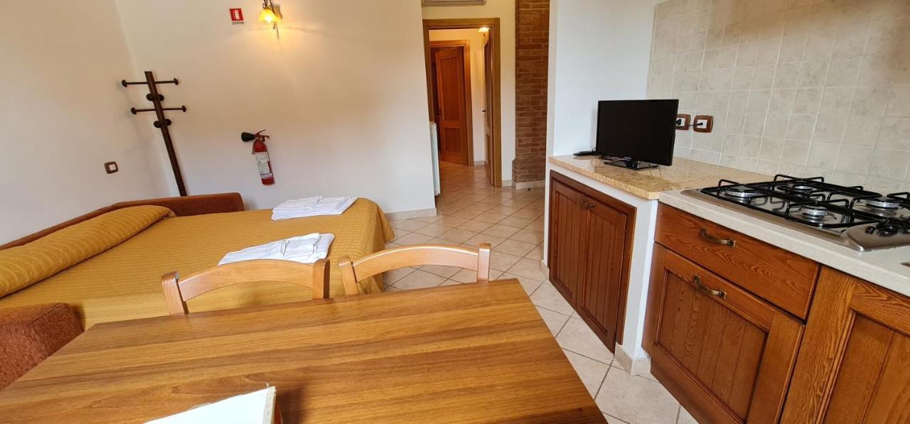Aparthotel Oasi Del Grillo Castelnuovo Berardenga Zewnętrze zdjęcie
