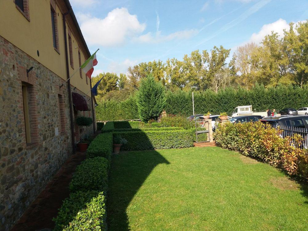 Aparthotel Oasi Del Grillo Castelnuovo Berardenga Zewnętrze zdjęcie