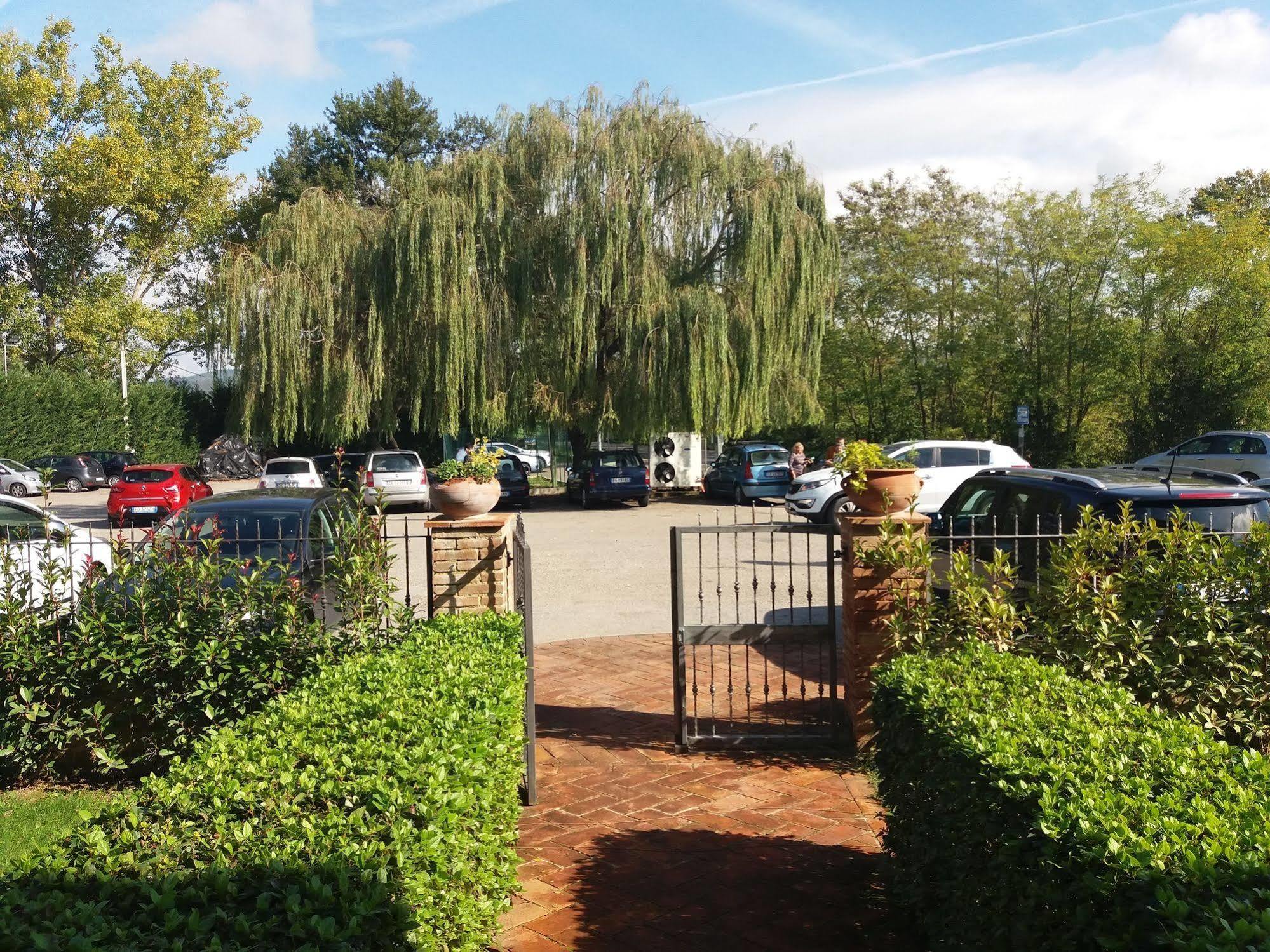 Aparthotel Oasi Del Grillo Castelnuovo Berardenga Zewnętrze zdjęcie