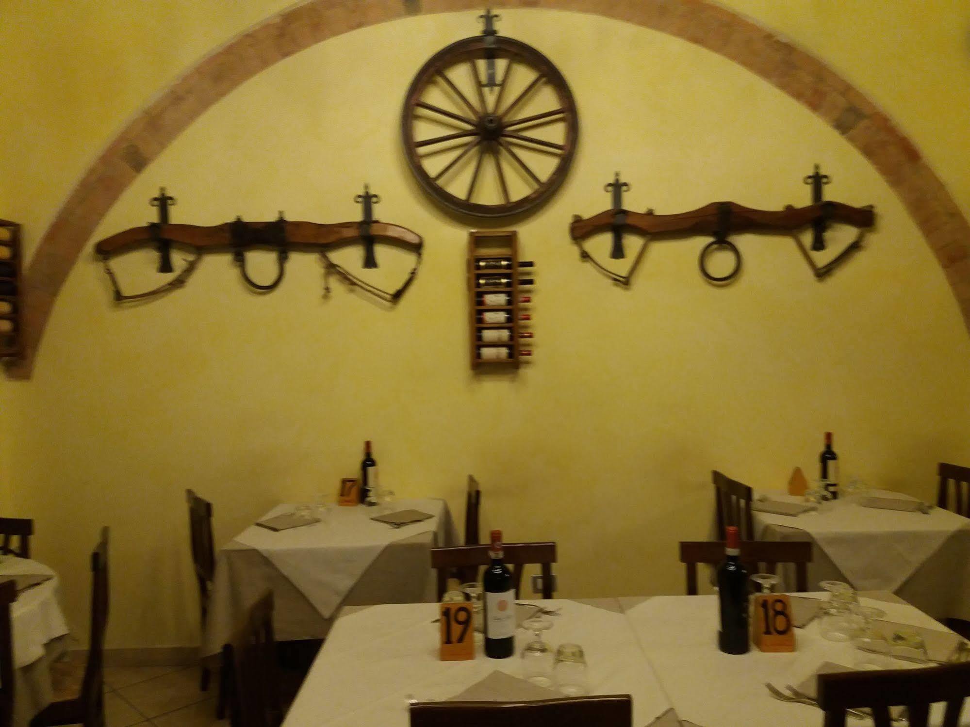 Aparthotel Oasi Del Grillo Castelnuovo Berardenga Zewnętrze zdjęcie